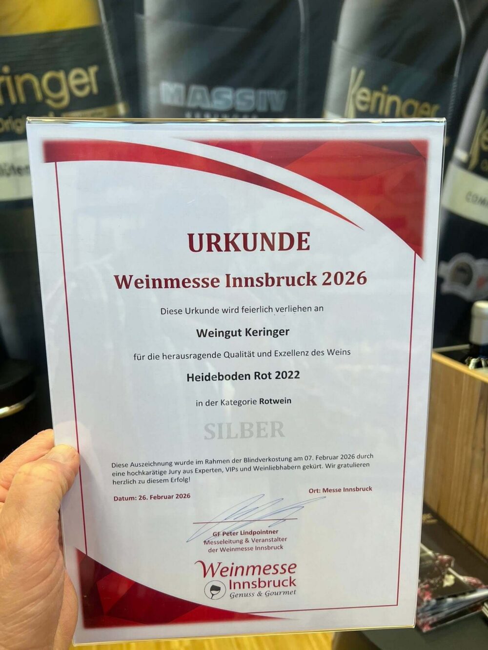 Silberurkunde für HEIDEBODEN rot im Rahmen der Weinmesse Innsbruck, Weingut Keringer